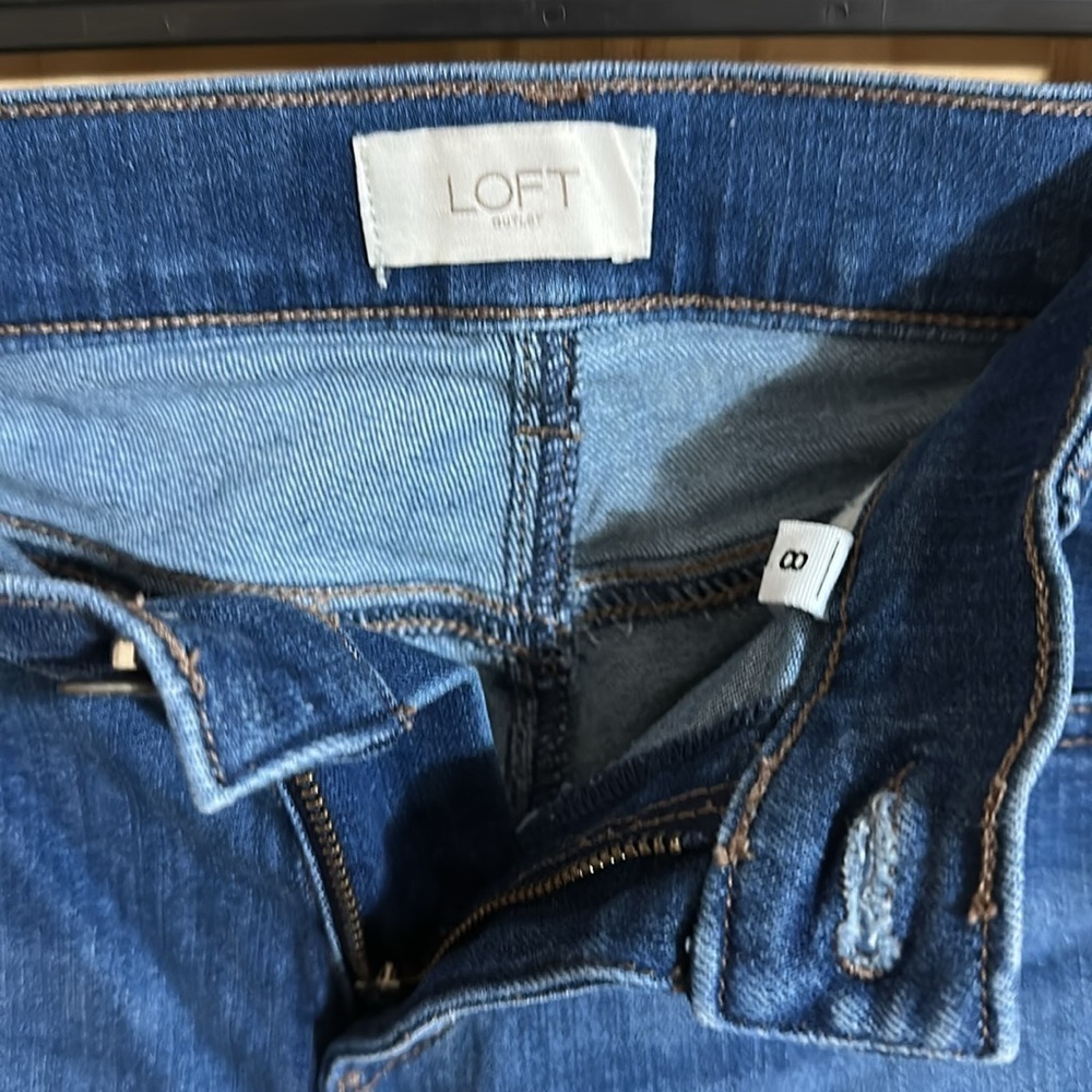 LOFT Women's cutoff Blue Denim Jeans - Picture 4 of 4